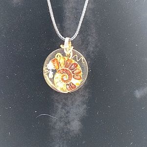 2/15 Women's necklace